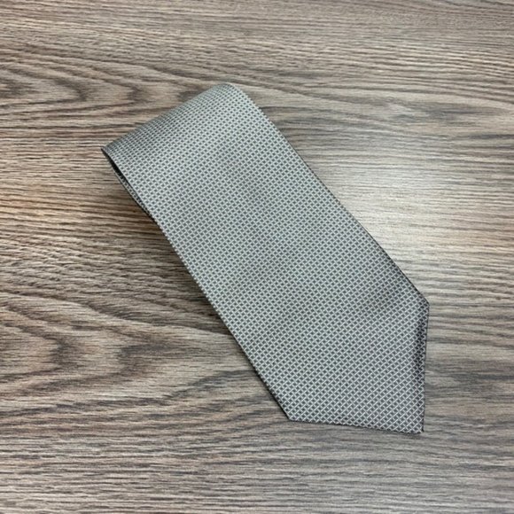 NWT Silver & Black Check Tie
